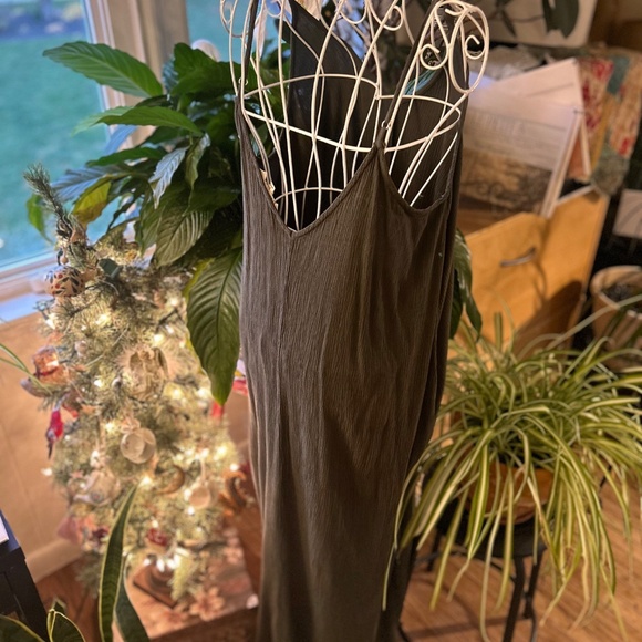 Lovestitch green gauze maxi dress - Picture 2 of 5